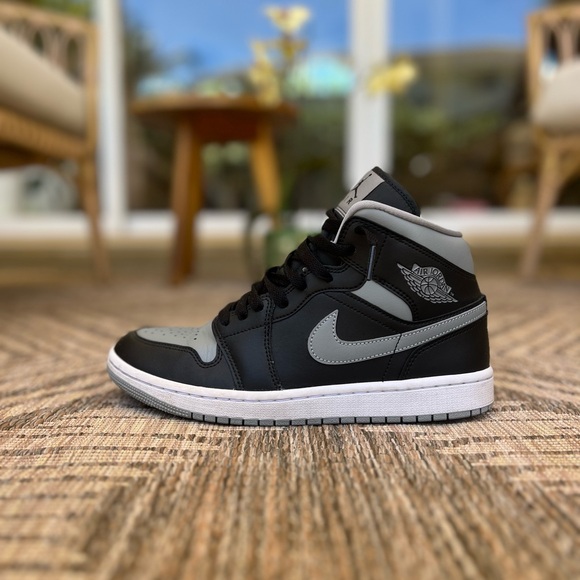 Nike Air Jordan 1 Mid Shadow Black Grey (Size 7.5 Men’s) - Picture 2 of 5